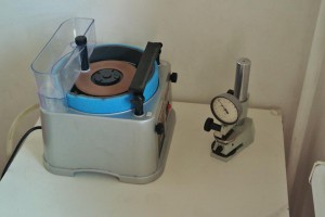 Elmos bg-400.jpg