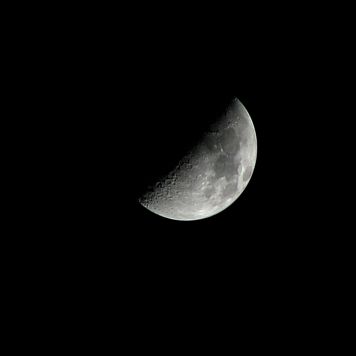 Moon01.jpg