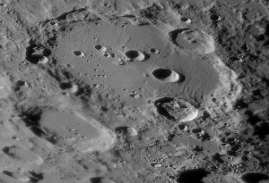 Clavius_IR_20120907_230928 UT.jpg