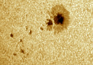 SunSpots_#11809_20130803_074823-UT.jpg