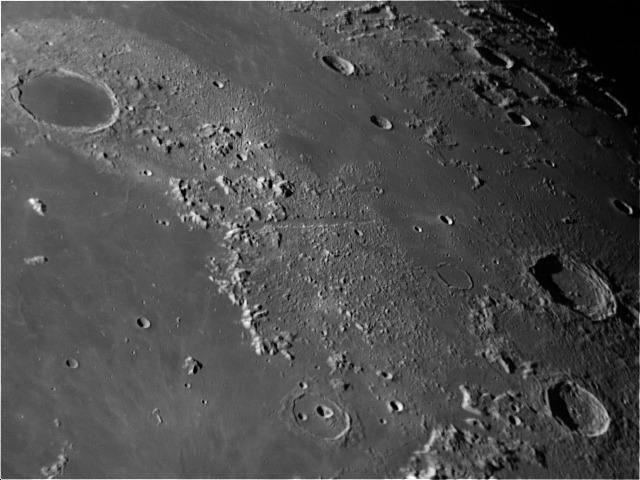 moon-09-08-11-03-4.jpg